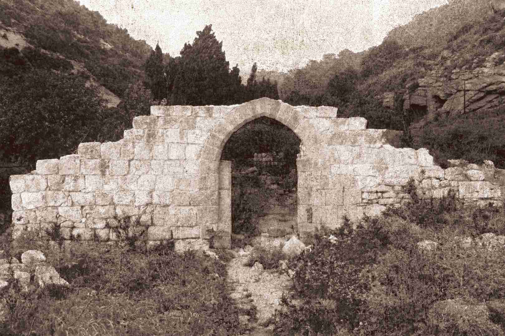 karmel-sepia-historia-wzgorza-karmel-1