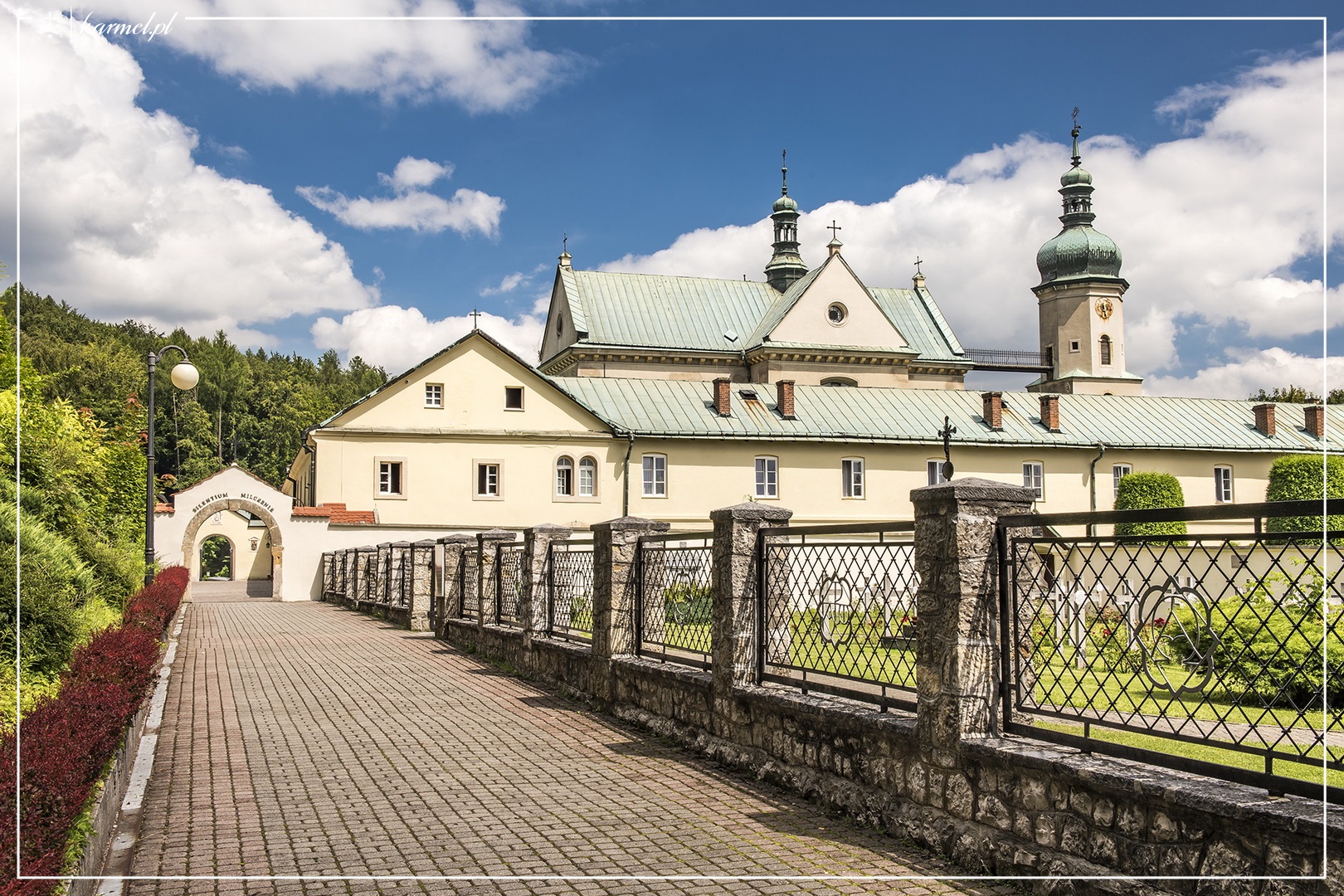 Dom Pielgrzyma w Czernej – zdjęcie 1